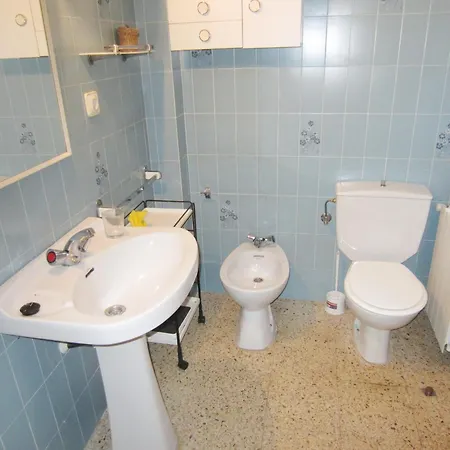 1541 In Apartment